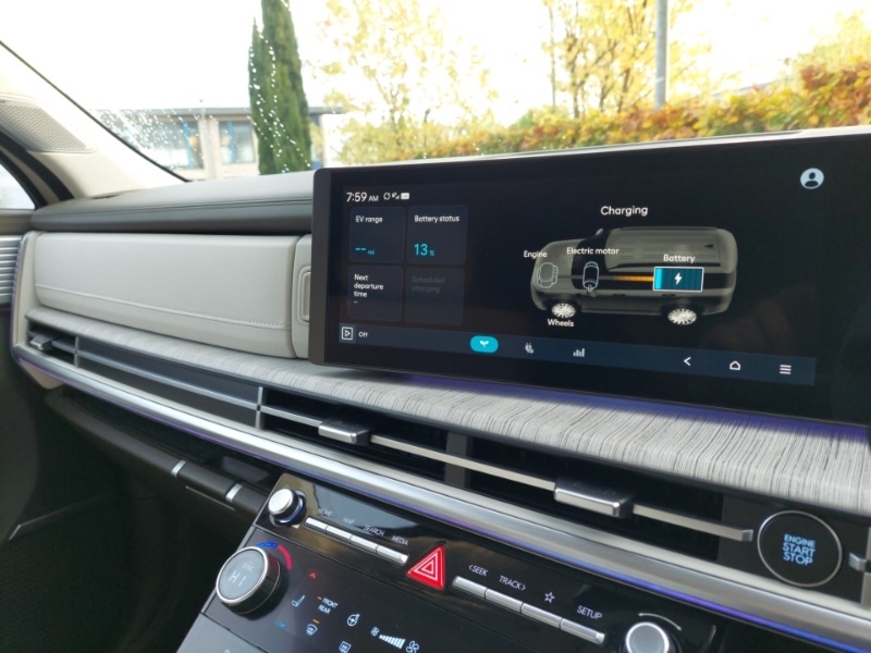 Used Hyundai Santa Fe 2025 for sale - 76365472: Photo 10