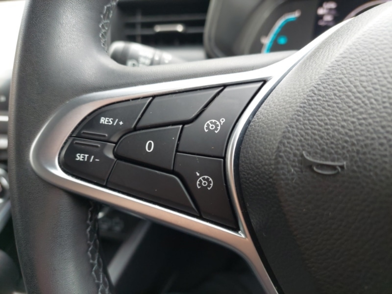 Used Renault Clio 2023 for sale - 77201869: Photo 12