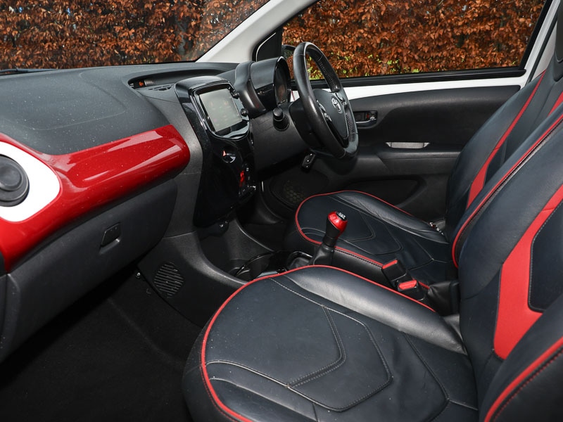 Used Toyota AYGO 2017 for sale - 77028633: Photo 2