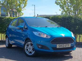2013 - 1.25 82 Zetec 5dr
