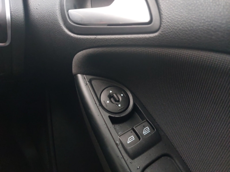 Used Ford Focus 2013 for sale - 76741685: Photo 16