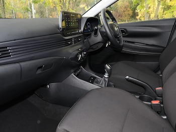 Used Hyundai i20 2025 for sale - 76602641: Photo