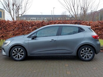 Used Renault Clio 2023 for sale - 77004553: Photo