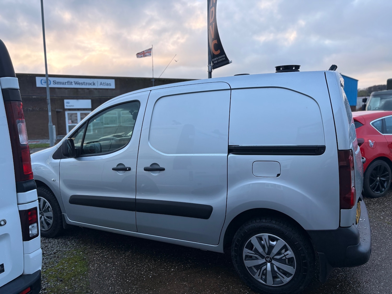 Used Peugeot Partner 2019 for sale - 77819023: Photo 3