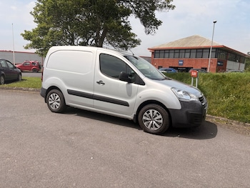 Used Peugeot Partner 2019 for sale - 77819023: Photo