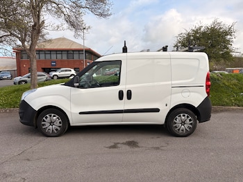 Used Vauxhall Combo 2018 for sale - 78267883: Photo