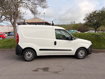 Used Vauxhall Combo 2018 for sale - 78267883: Photo