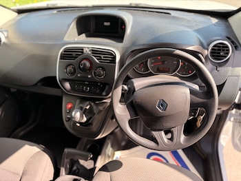 Used Renault Kangoo 2021 for sale - 78108015: Photo