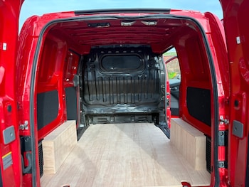 Used Nissan NV200 2019 for sale - 76114626: Photo