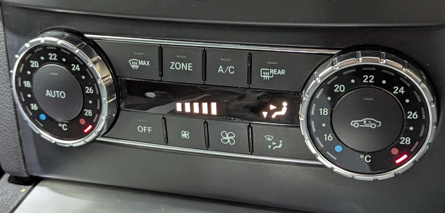 Used Mercedes-Benz C Class 2012 for sale - 77230618: Photo 30