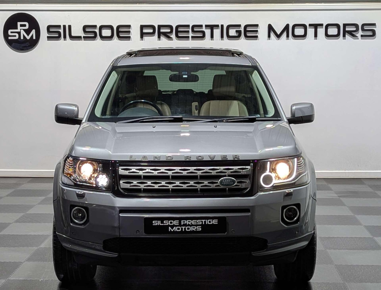 Used Land Rover Freelander 2012 for sale - 77191398: Photo 4