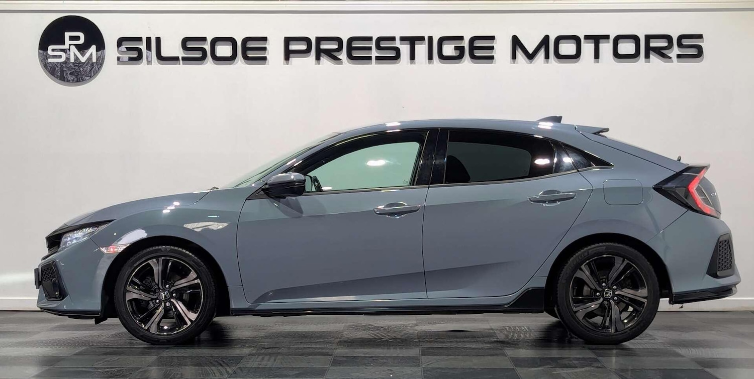 Used Honda Civic 2017 for sale - 77839737: Photo 4