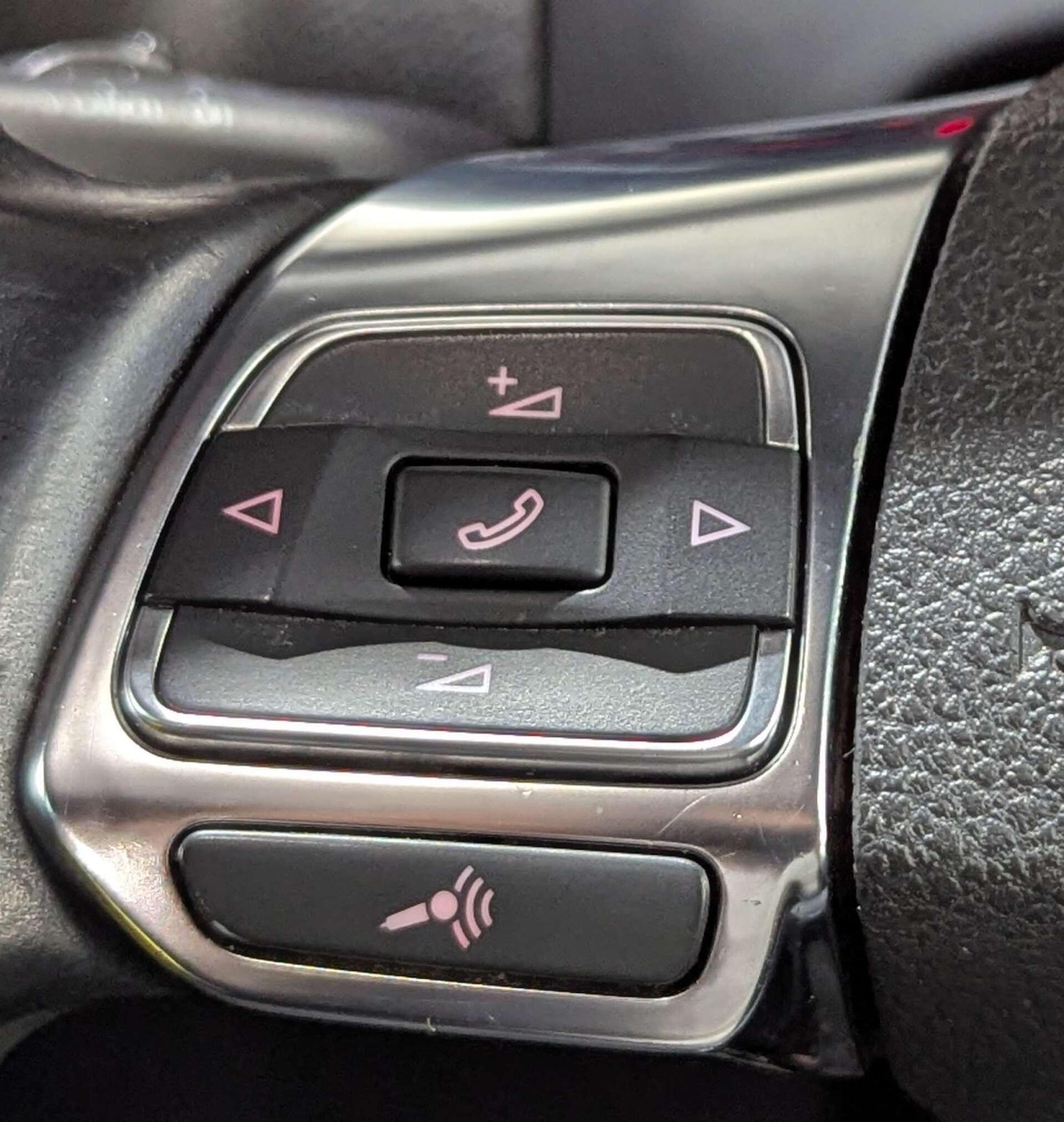 Used Volkswagen Tiguan 2013 for sale - 78048164: Photo 30