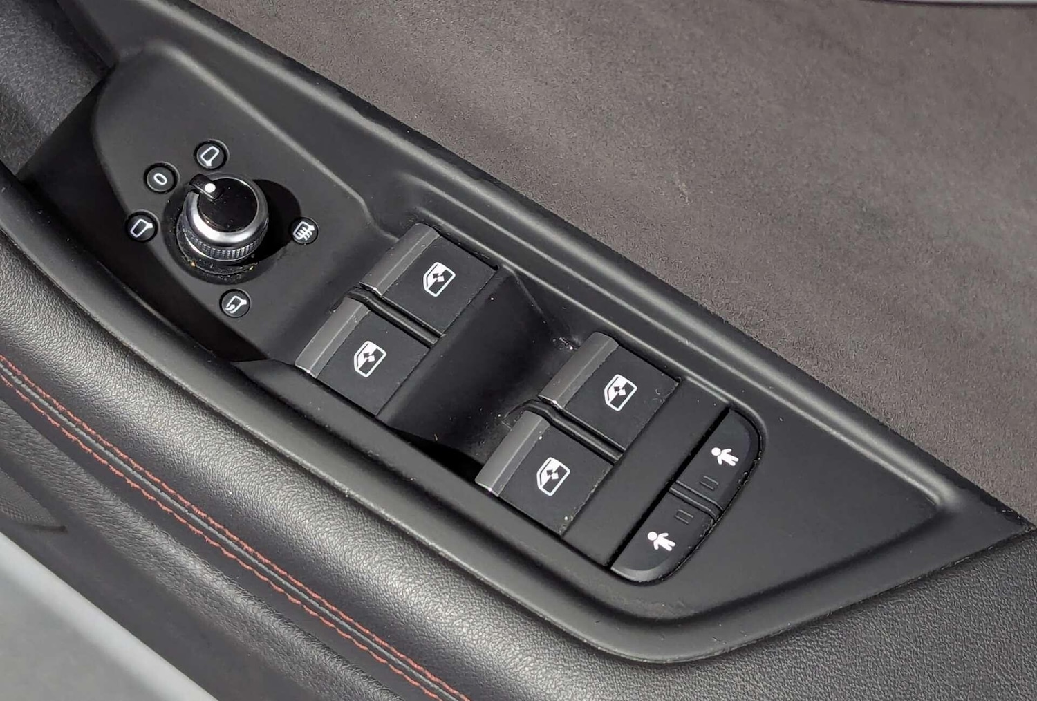 Used Audi A4 2016 for sale - 76731104: Photo 16