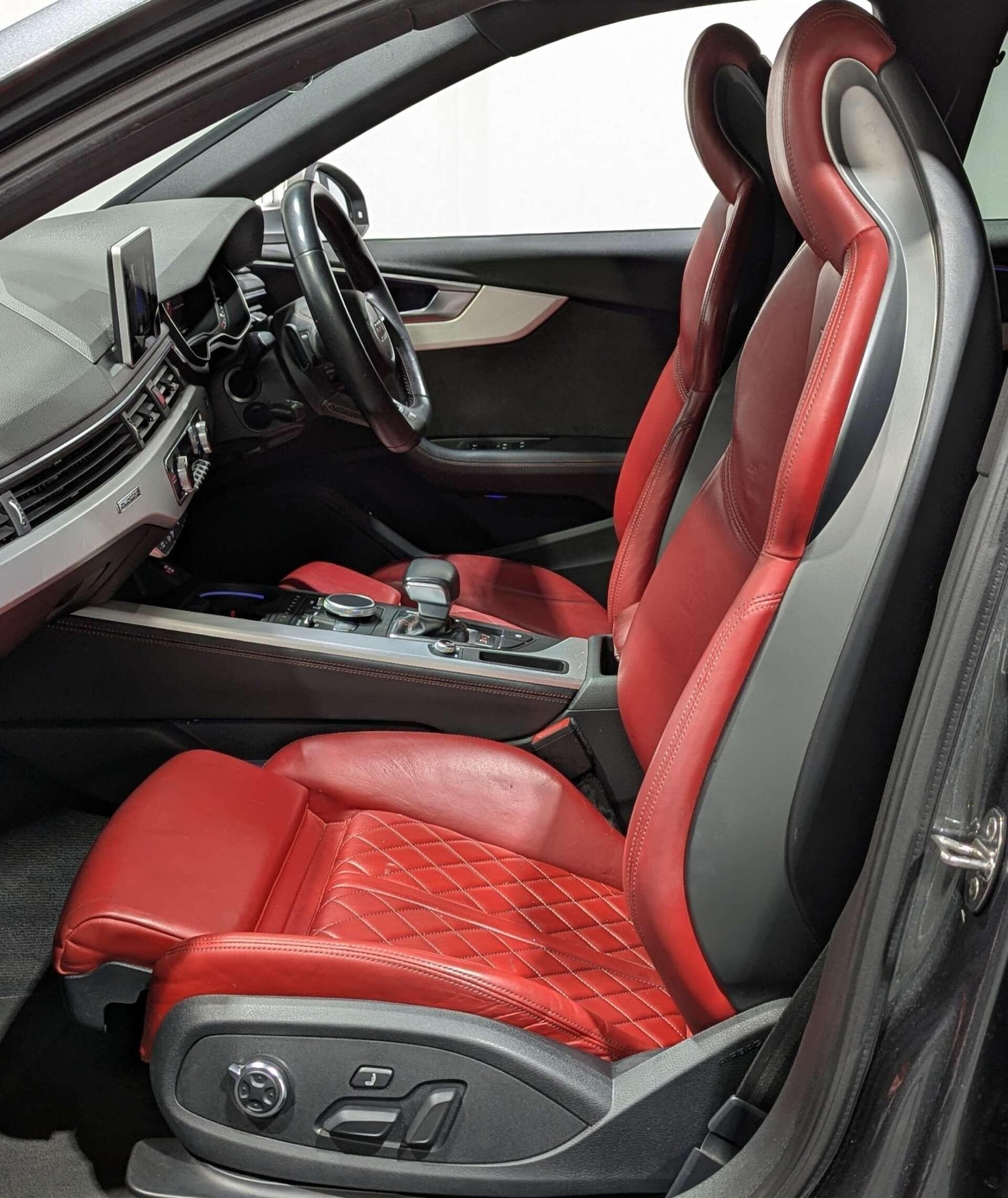 Used Audi A4 2016 for sale - 76731104: Photo 21