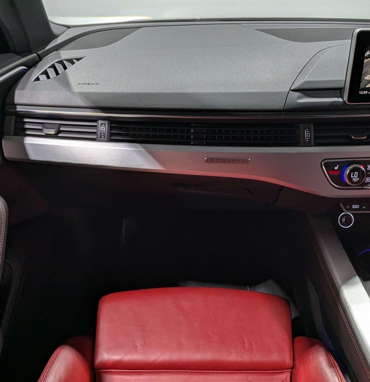 Used Audi A4 2016 for sale - 76731104: Photo 27