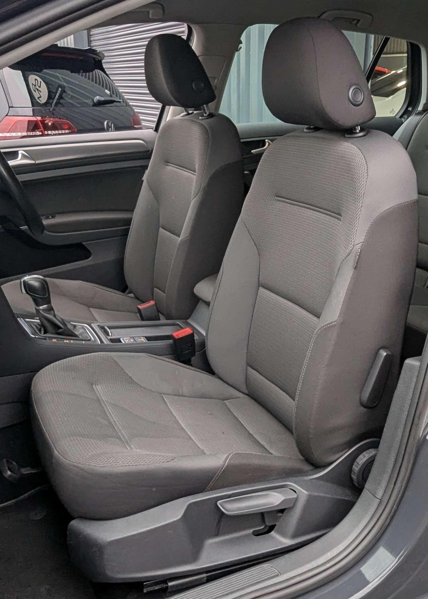 Used Volkswagen Golf 2018 for sale - 77155994: Photo 22