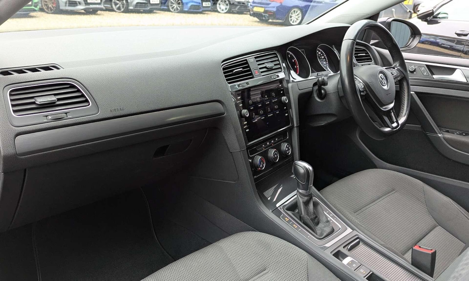 Used Volkswagen Golf 2018 for sale - 77155994: Photo 23