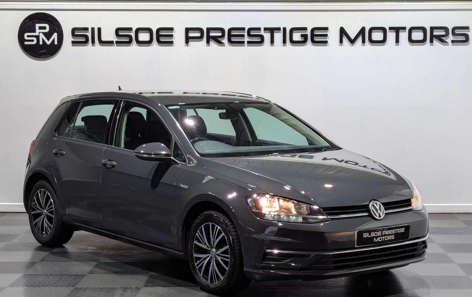 Used Volkswagen Golf 2018 for sale - 77155994: Photo 3