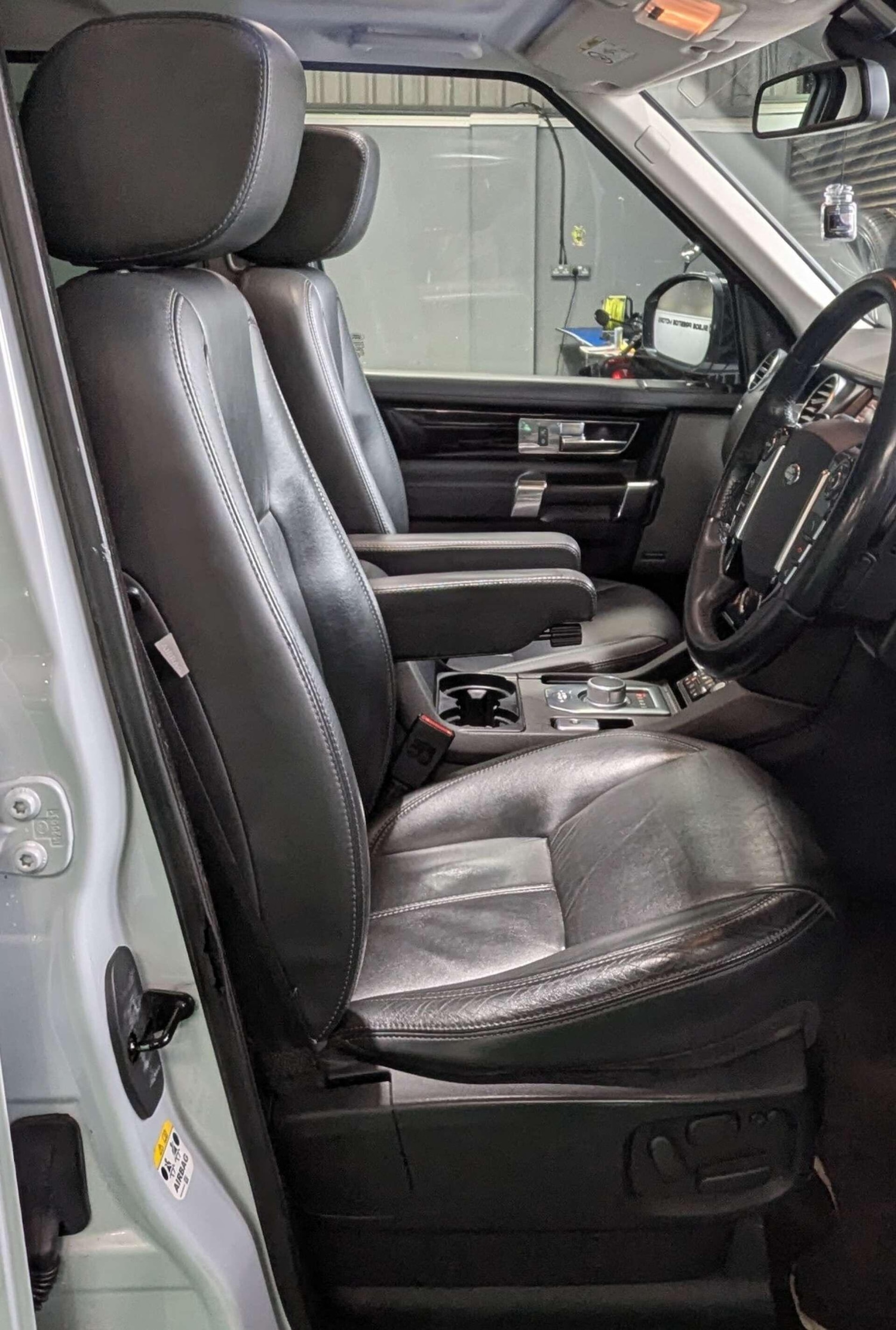 Used Land Rover Discovery 2016 for sale - 77040403: Photo 20