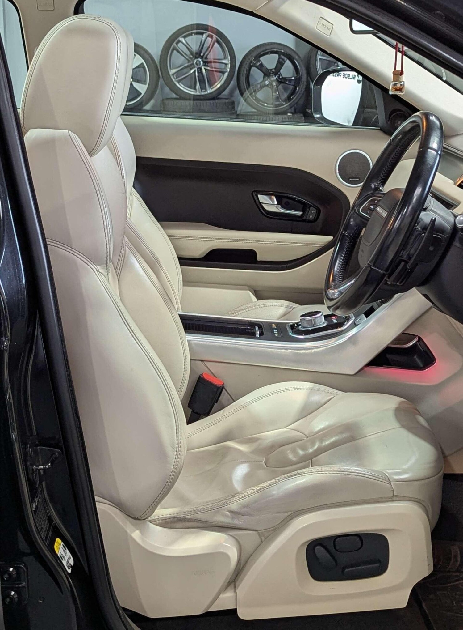 Used Land Rover Range Rover Evoque for sale - 77468691: Photo 19