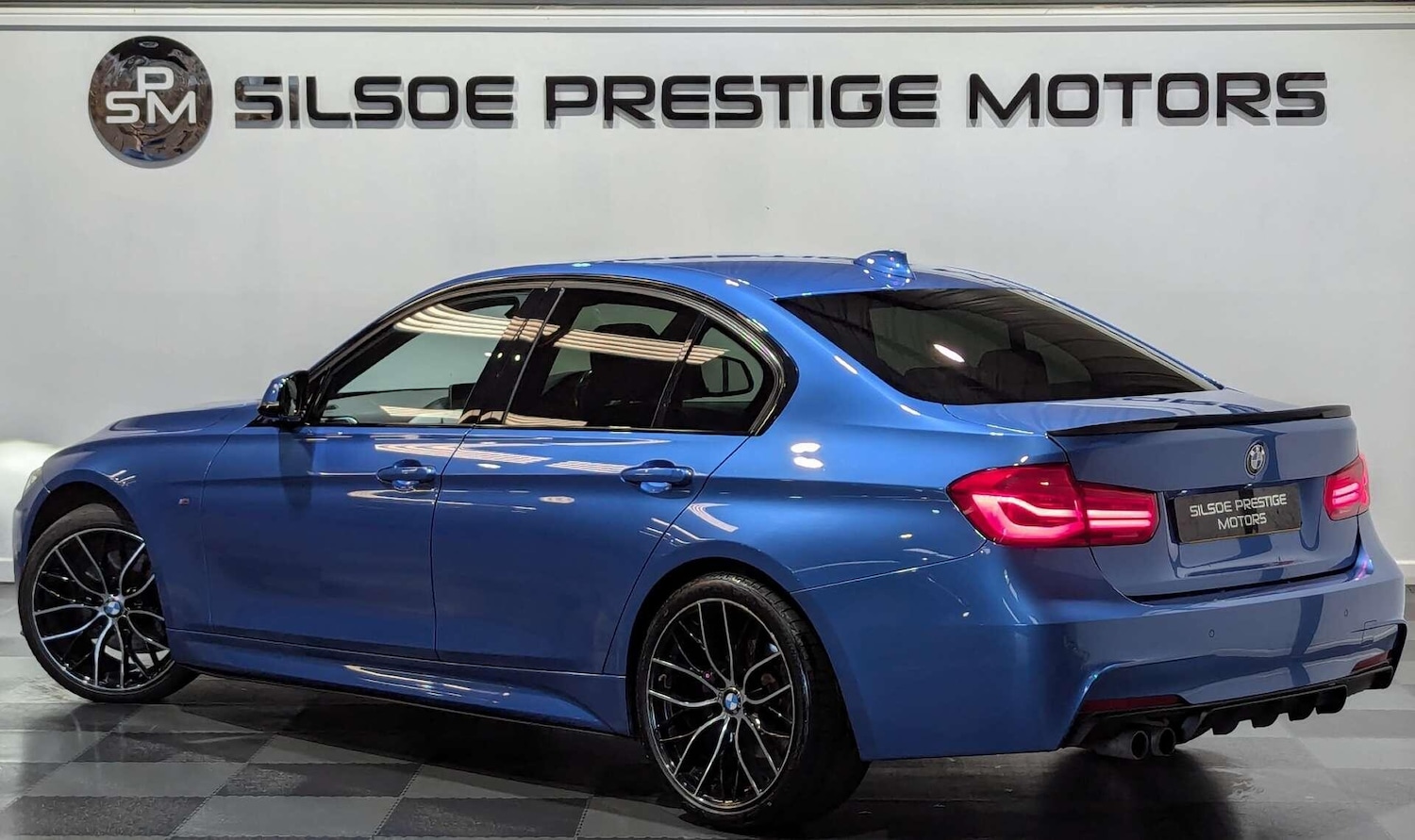 Used BMW 3 Series 2017 for sale - 77939757: Photo 2