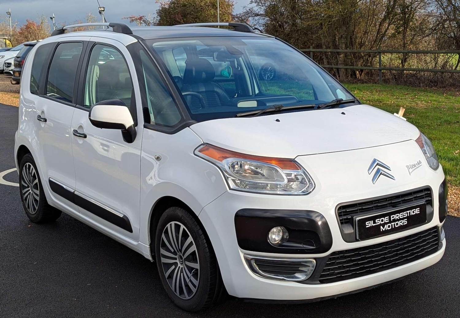 Used Citroen C3 Picasso 2012 for sale - 77387158: Photo 1