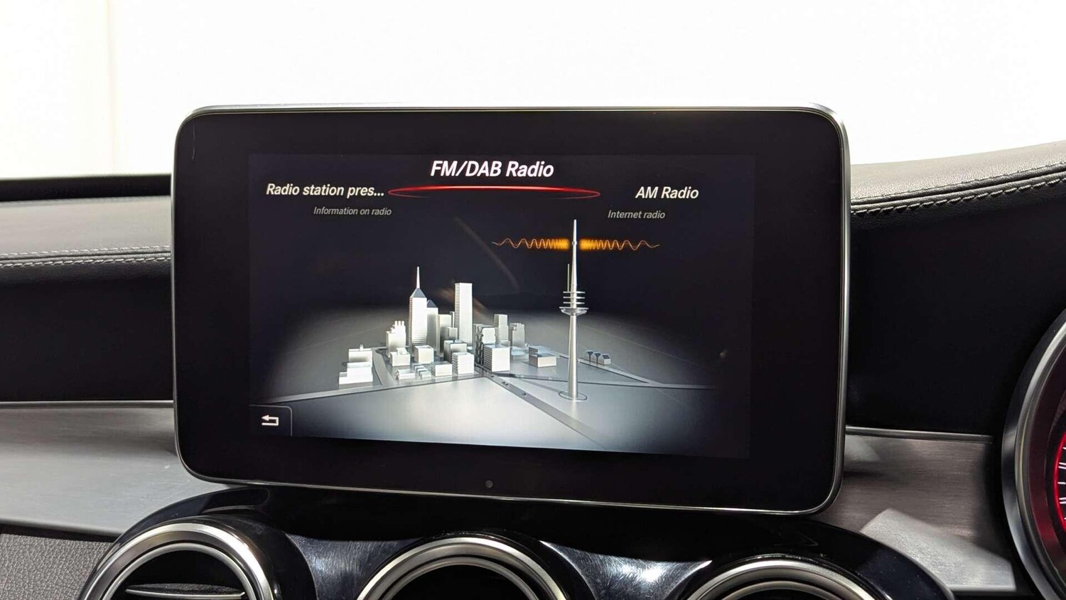 Used Mercedes-Benz C Class 2017 for sale - 77574138: Photo 40