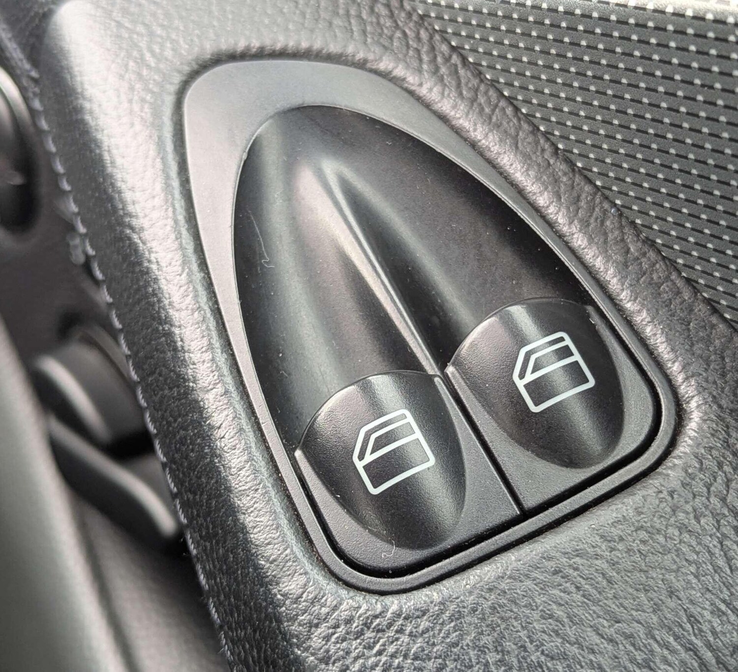 Used Mercedes-Benz S Class 2004 for sale - 76731108: Photo 37