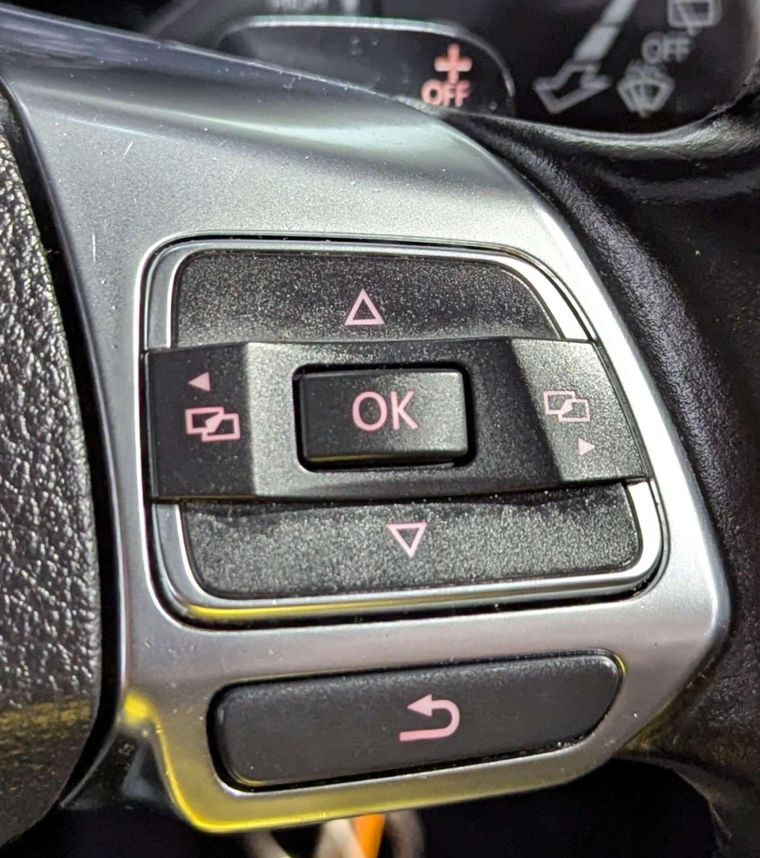 Used Volkswagen Scirocco 2014 for sale - 76850095: Photo 29