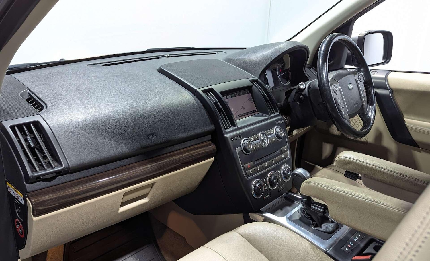 Used Land Rover Discovery 2017 for sale - 77387173: Photo 25