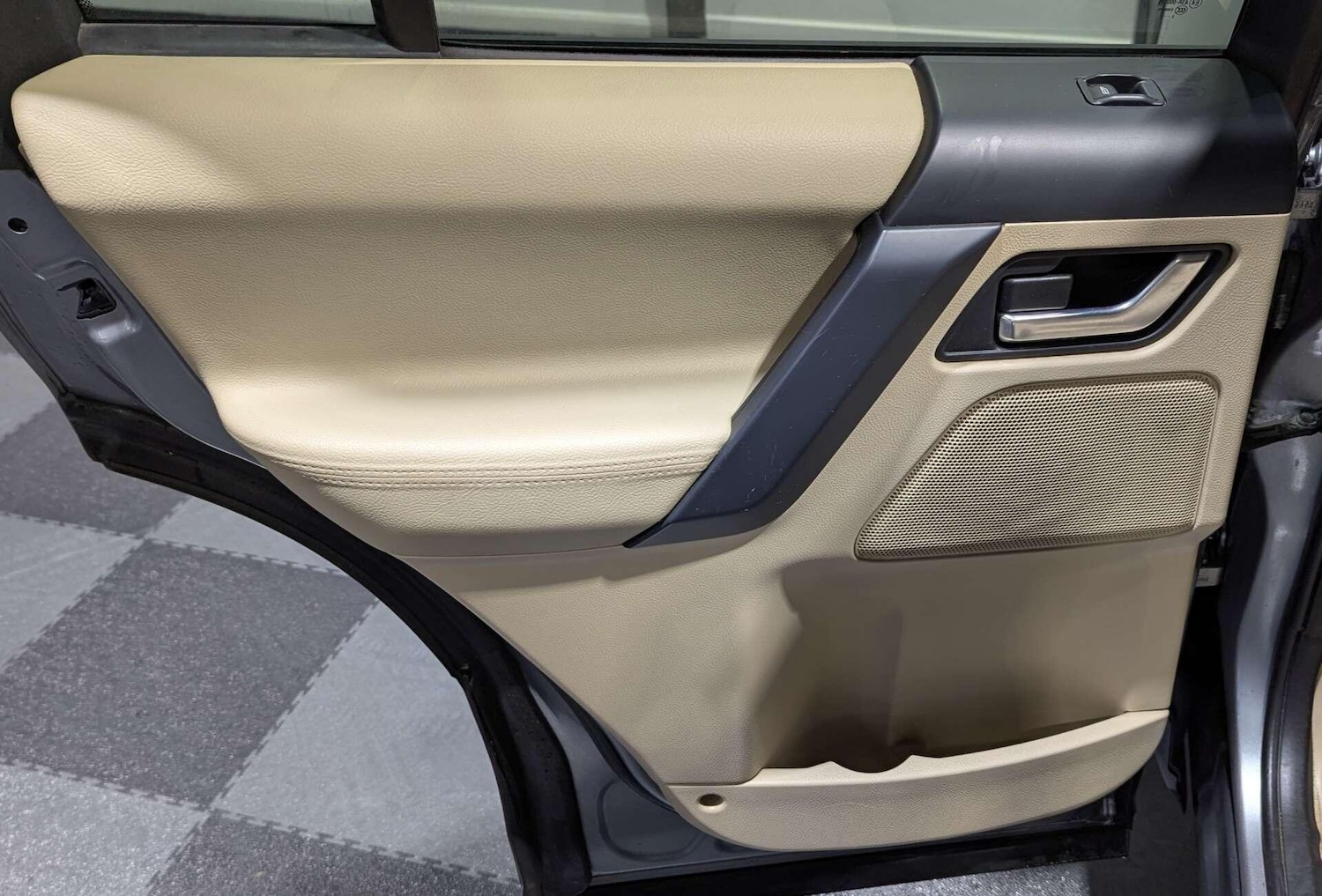 Used Land Rover Discovery 2017 for sale - 77387173: Photo 26