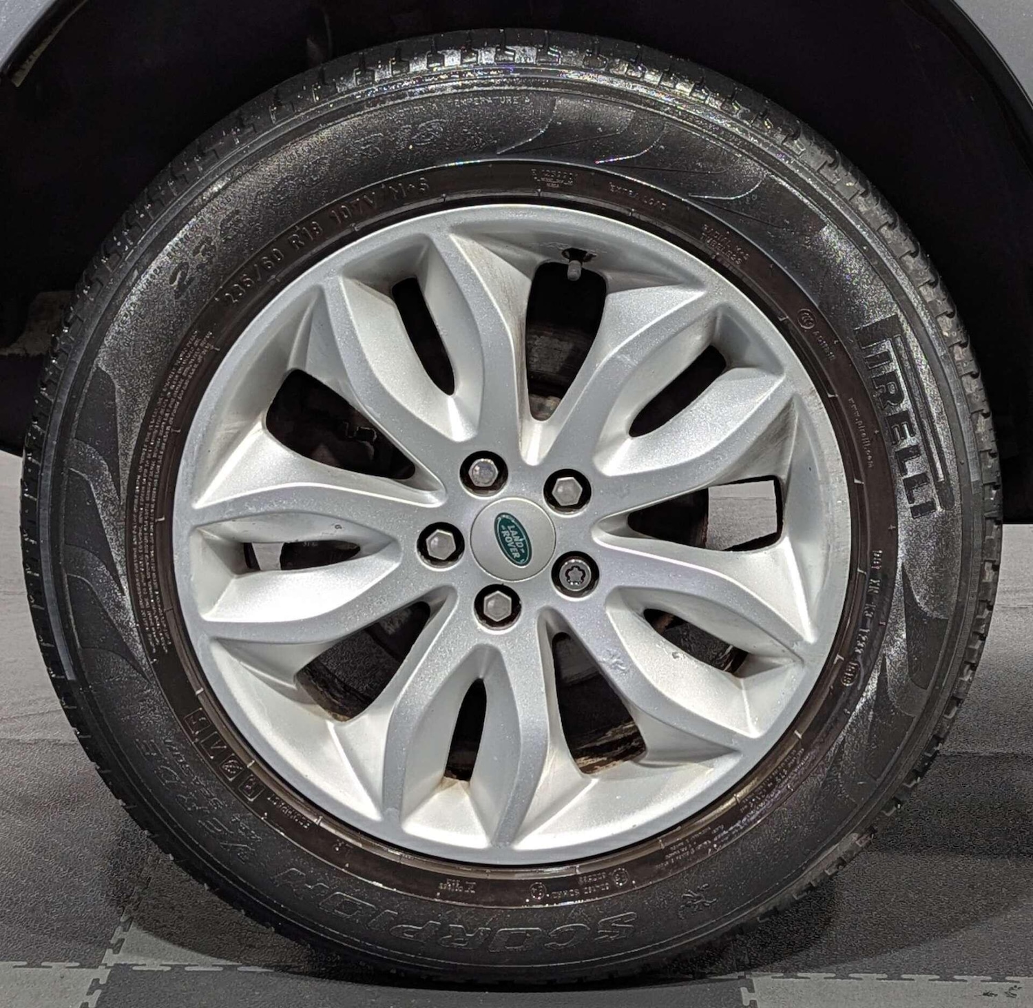 Used Land Rover Discovery 2017 for sale - 77387173: Photo 46