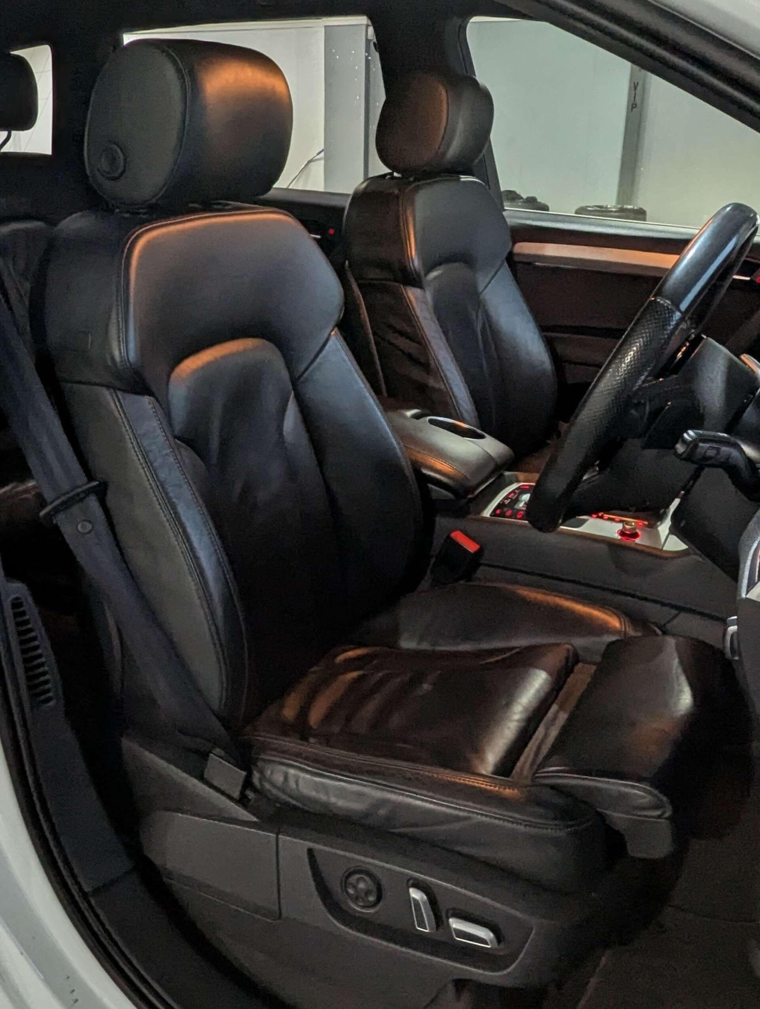 Used Audi Q7 2014 for sale - 77156551: Photo 17