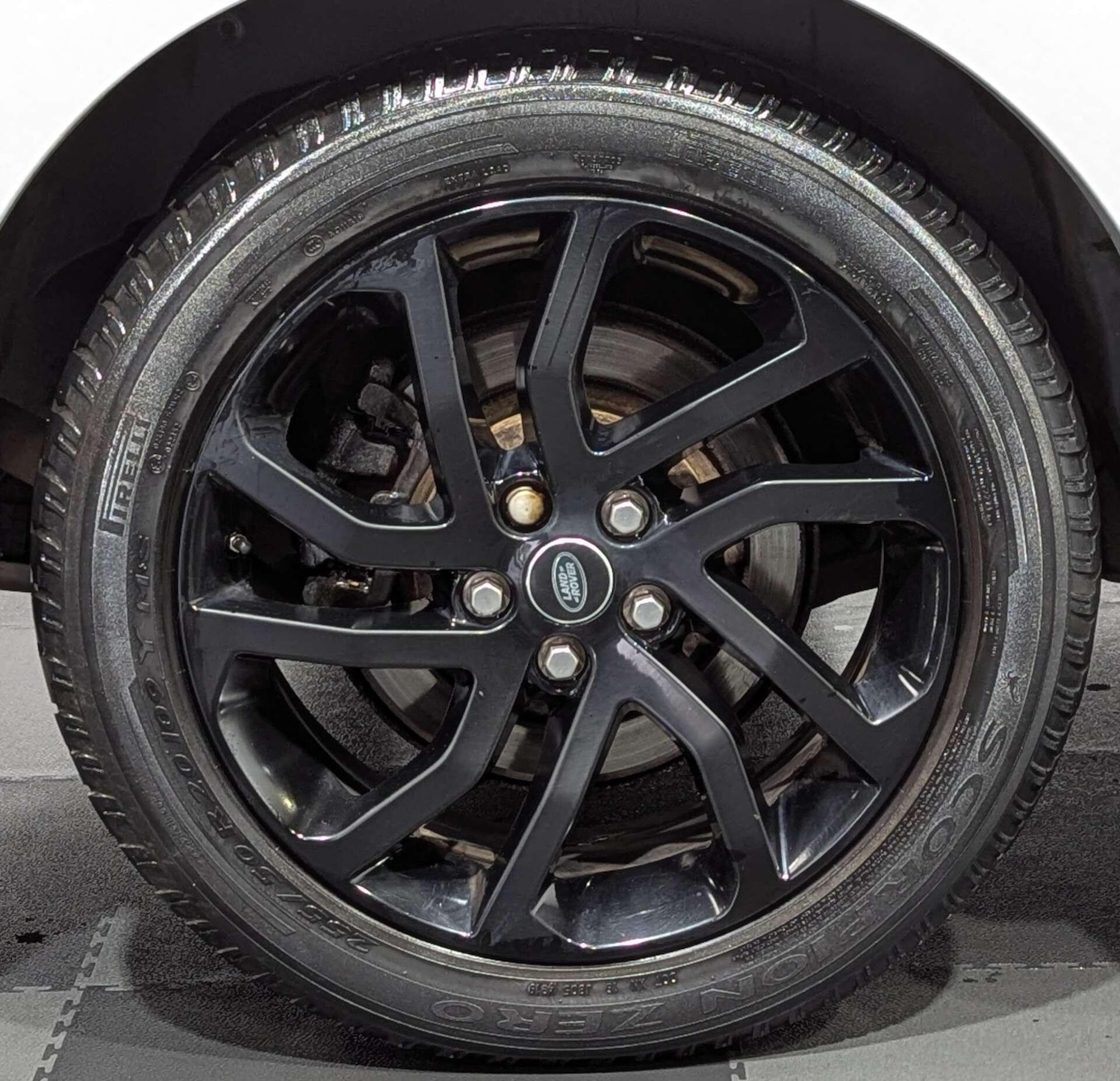 Used Land Rover Discovery 2016 for sale - 77230299: Photo 50