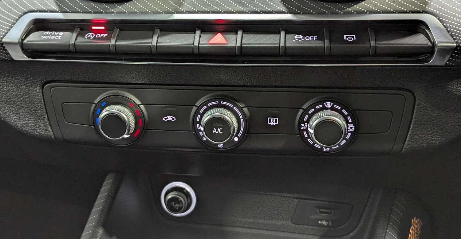 Used Audi Q2 2017 for sale - 77386886: Photo 32