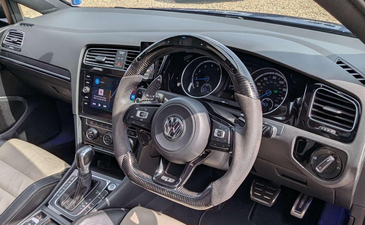 Used Volkswagen Golf 2015 for sale - 77359057: Photo 24