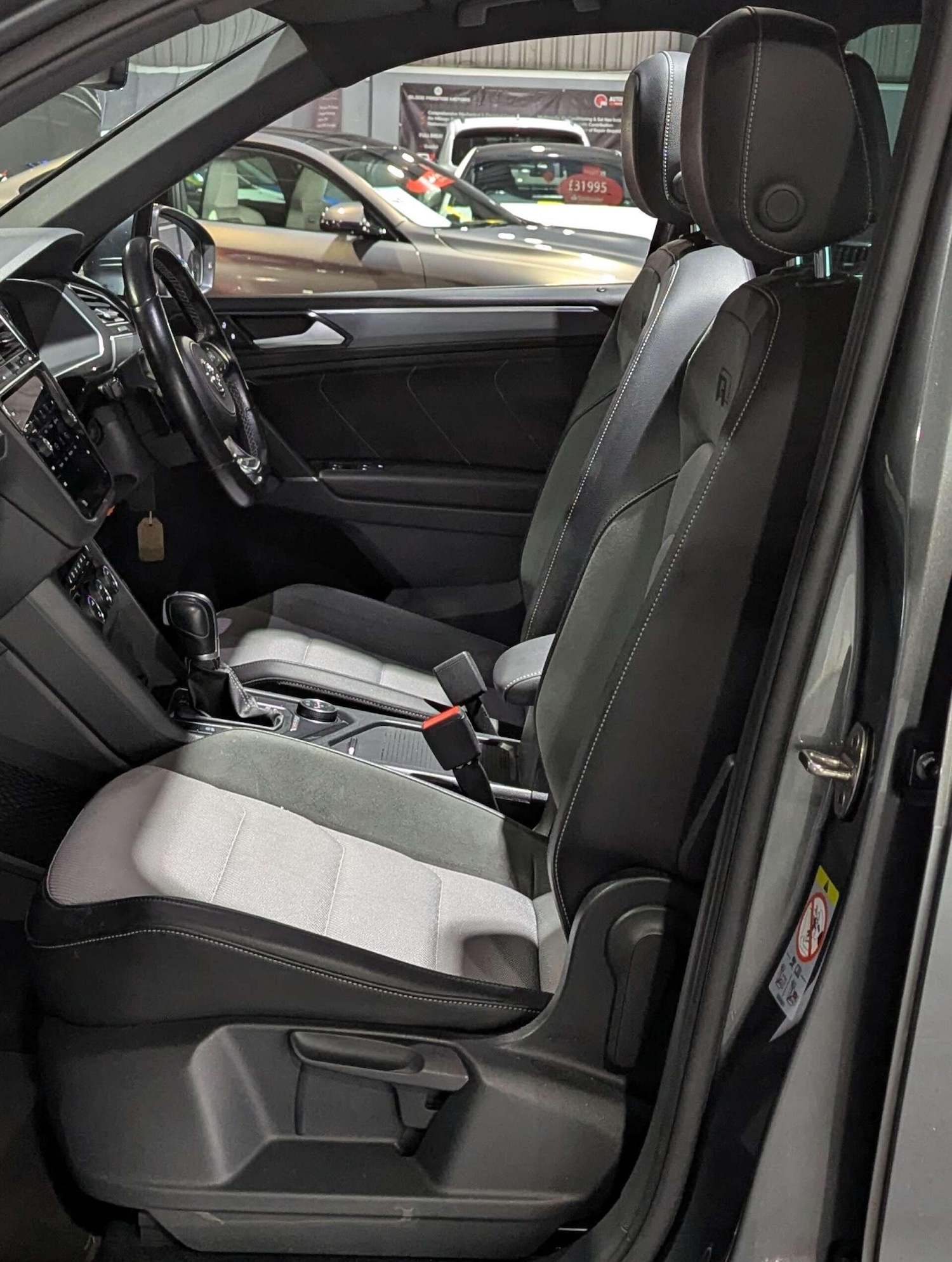 Used Volkswagen Tiguan 2018 for sale - 77230399: Photo 21