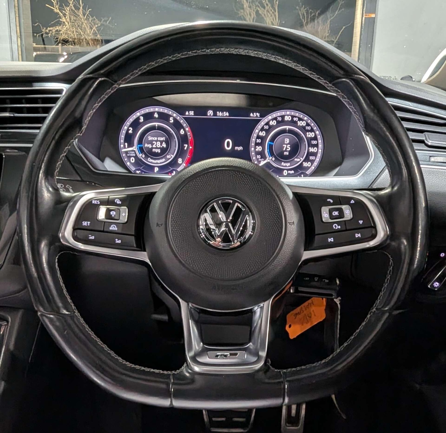 Used Volkswagen Tiguan 2018 for sale - 77230399: Photo 31