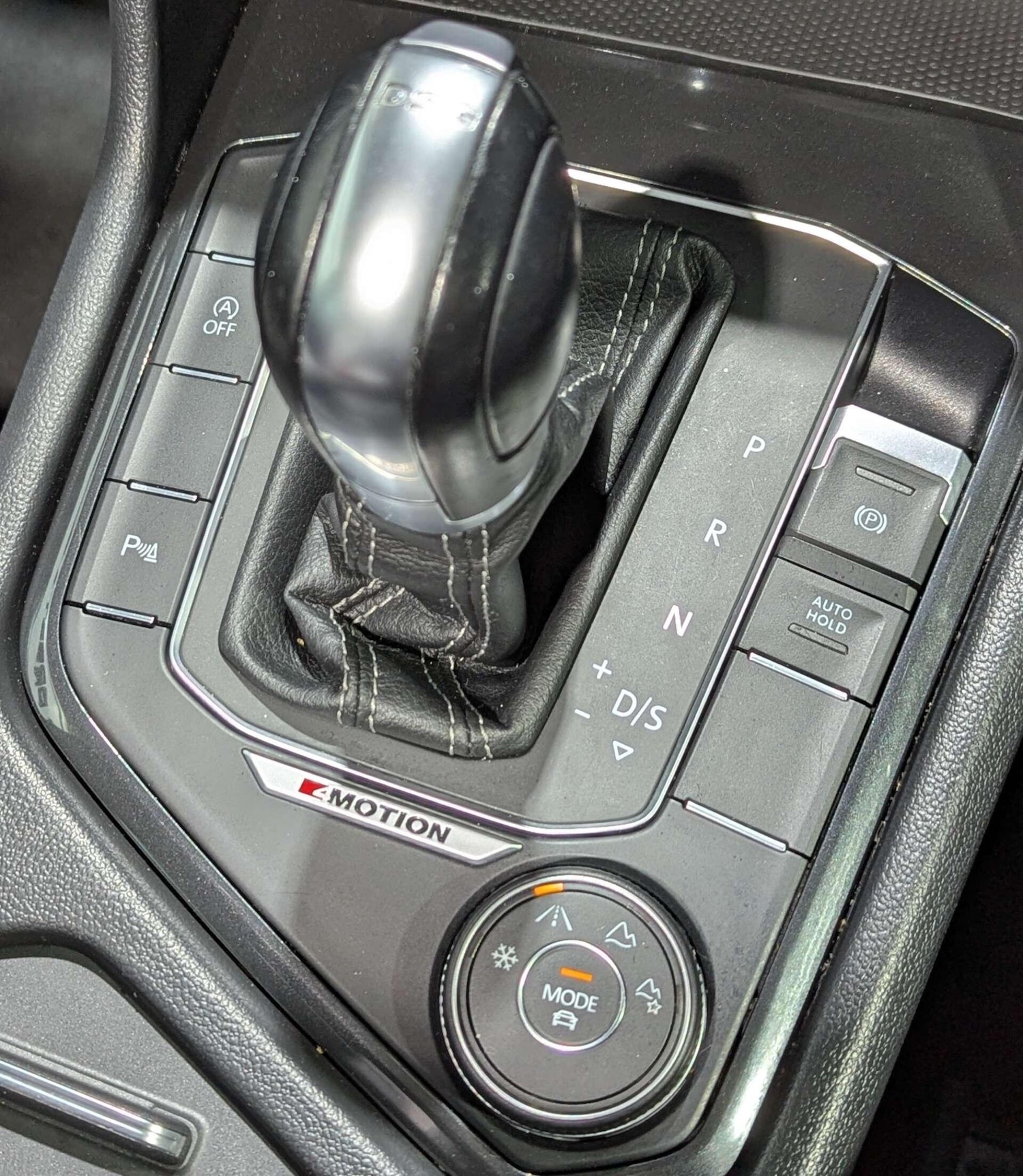 Used Volkswagen Tiguan 2018 for sale - 77230399: Photo 34