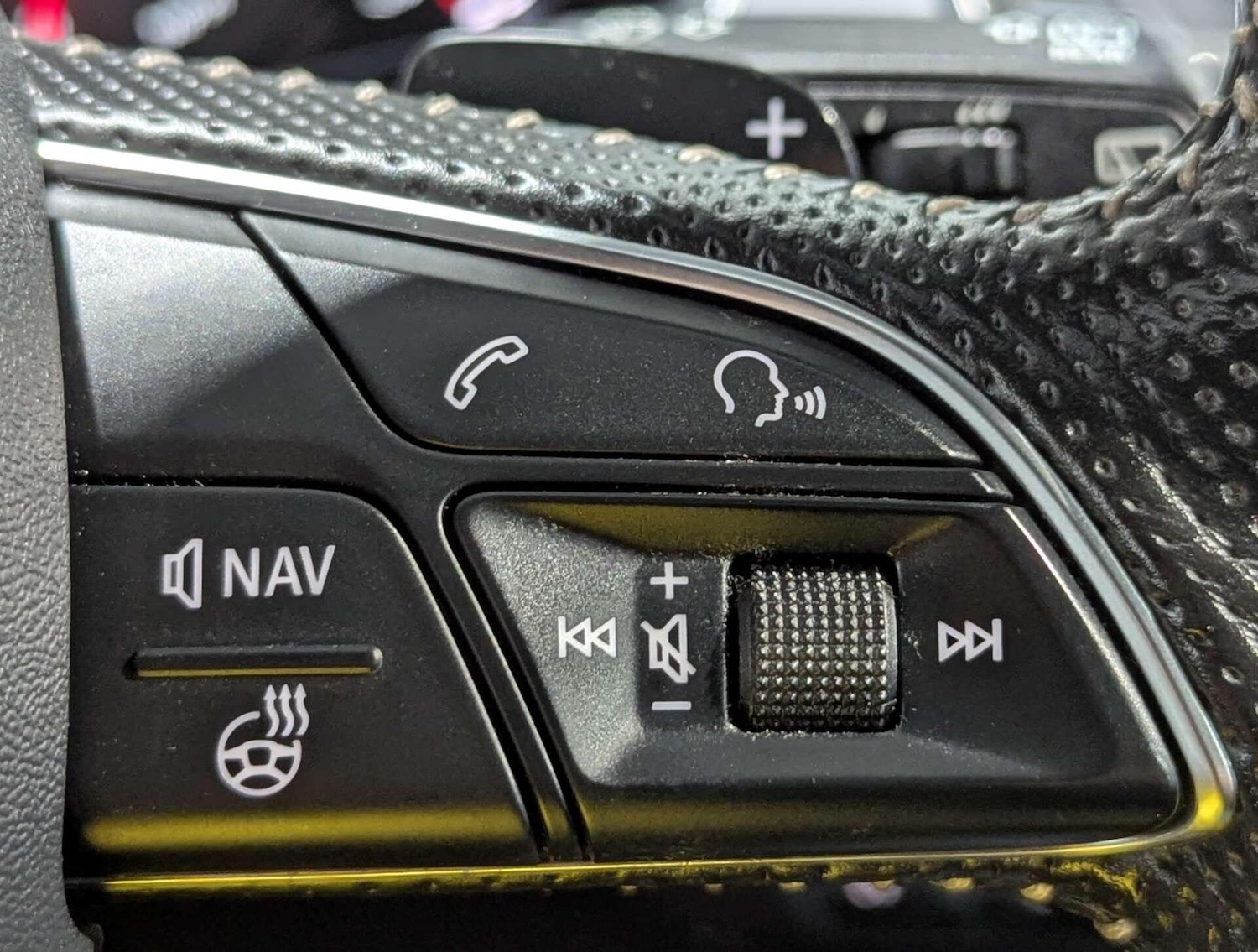 Used Audi Q7 2015 for sale - 77799238: Photo 33