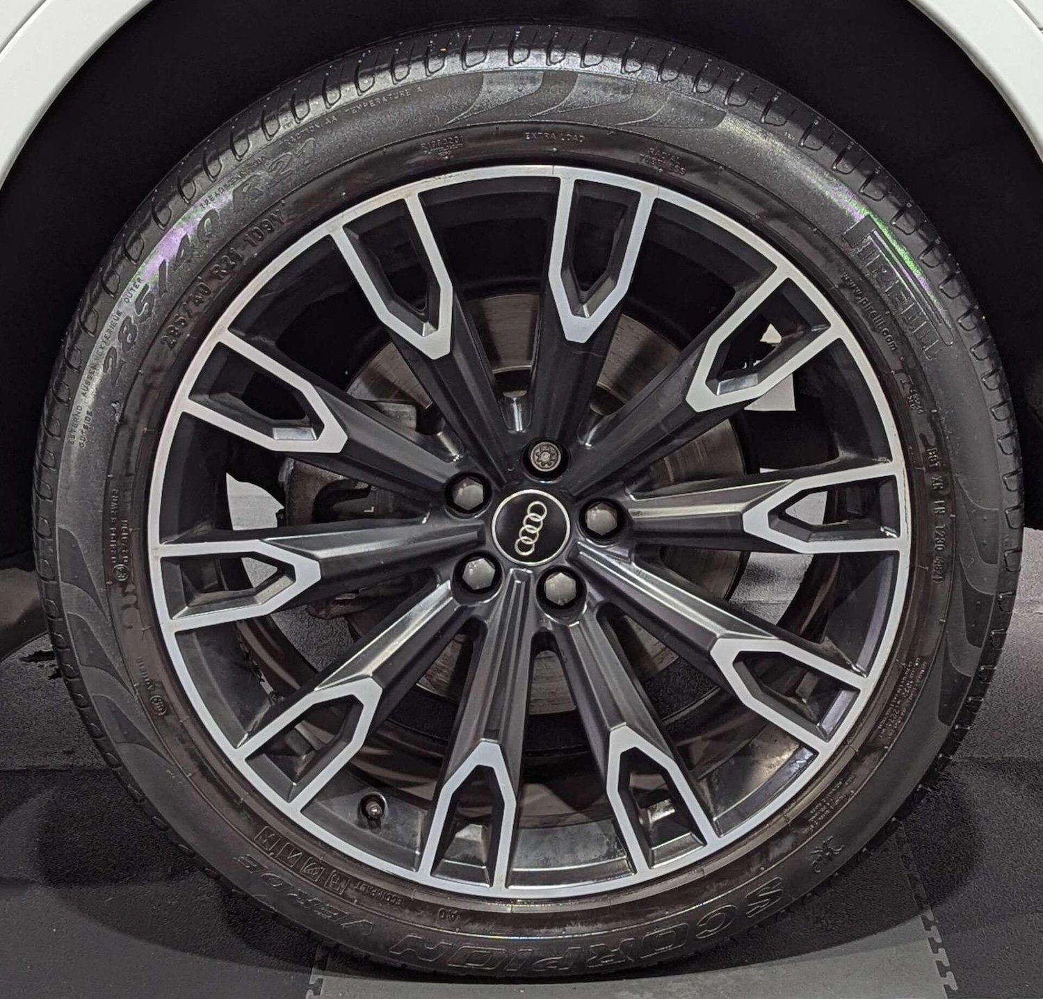 Used Audi Q7 2015 for sale - 77799238: Photo 52