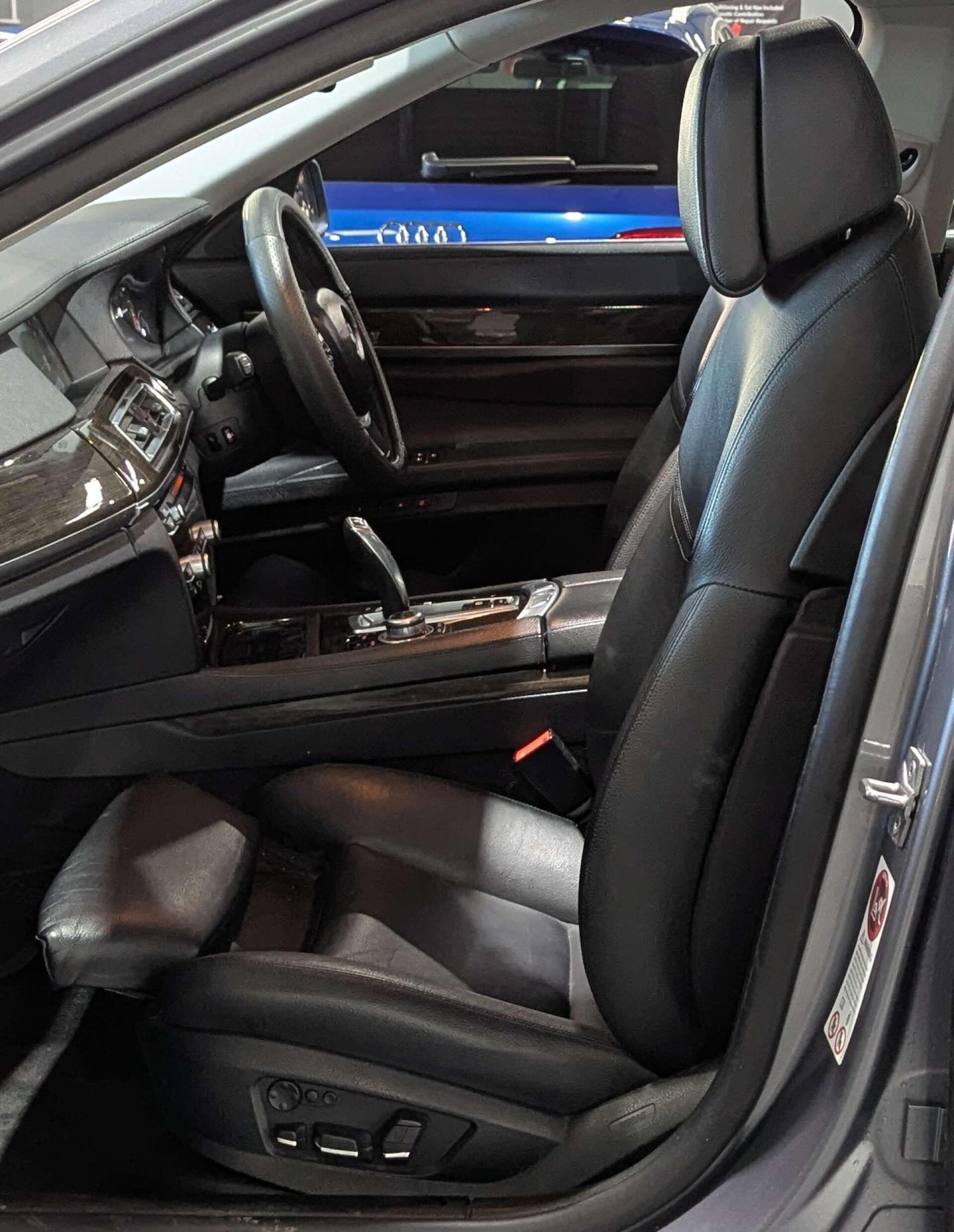 Used BMW 7 Series 2011 for sale - 77633168: Photo 22