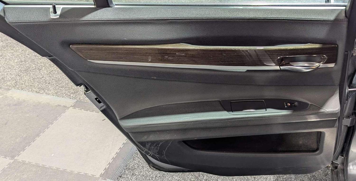 Used BMW 7 Series 2011 for sale - 77633168: Photo 25