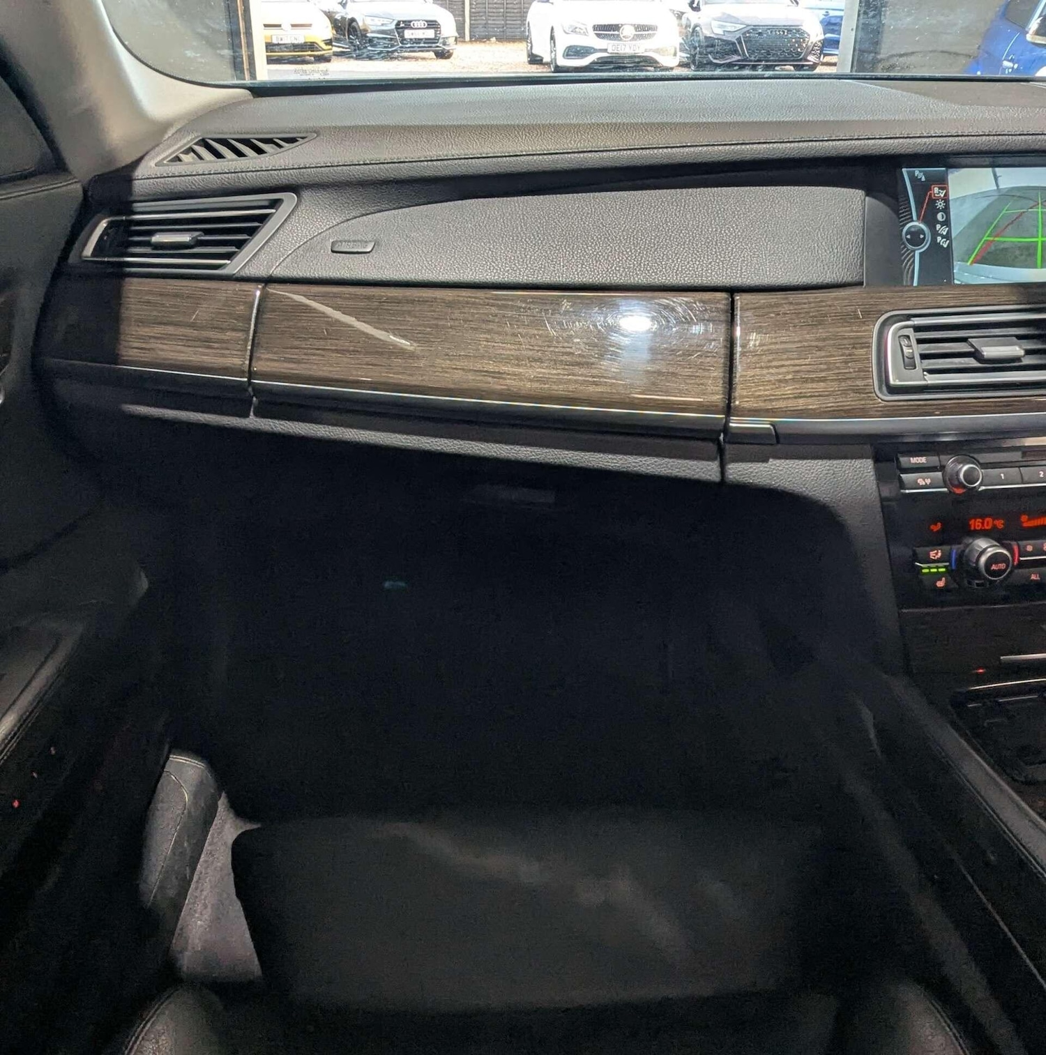 Used BMW 7 Series 2011 for sale - 77633168: Photo 29