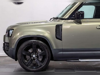 Used Land Rover Defender 2020 for sale - 78291857: Photo