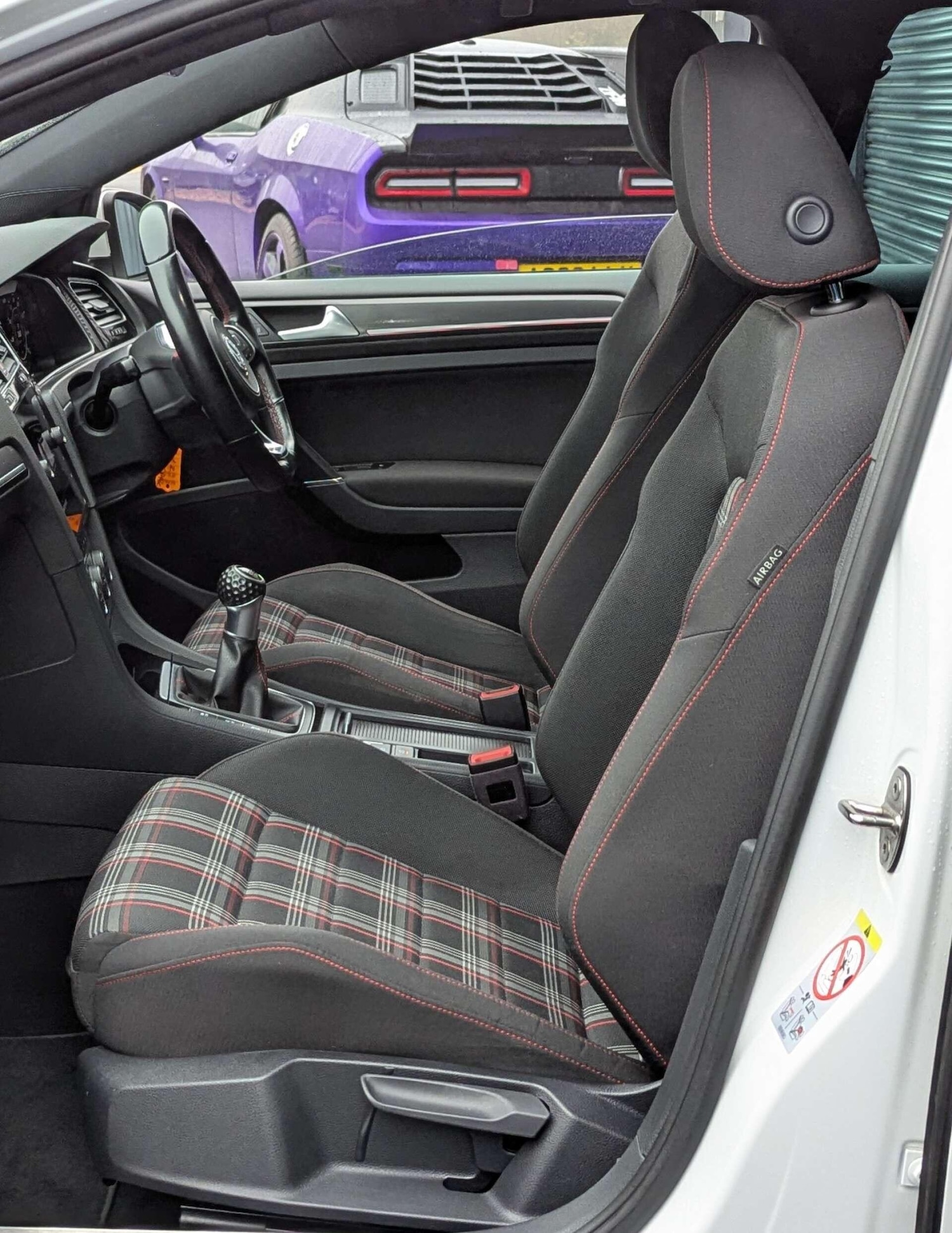 Used Volkswagen Golf 2018 for sale - 76925971: Photo 22