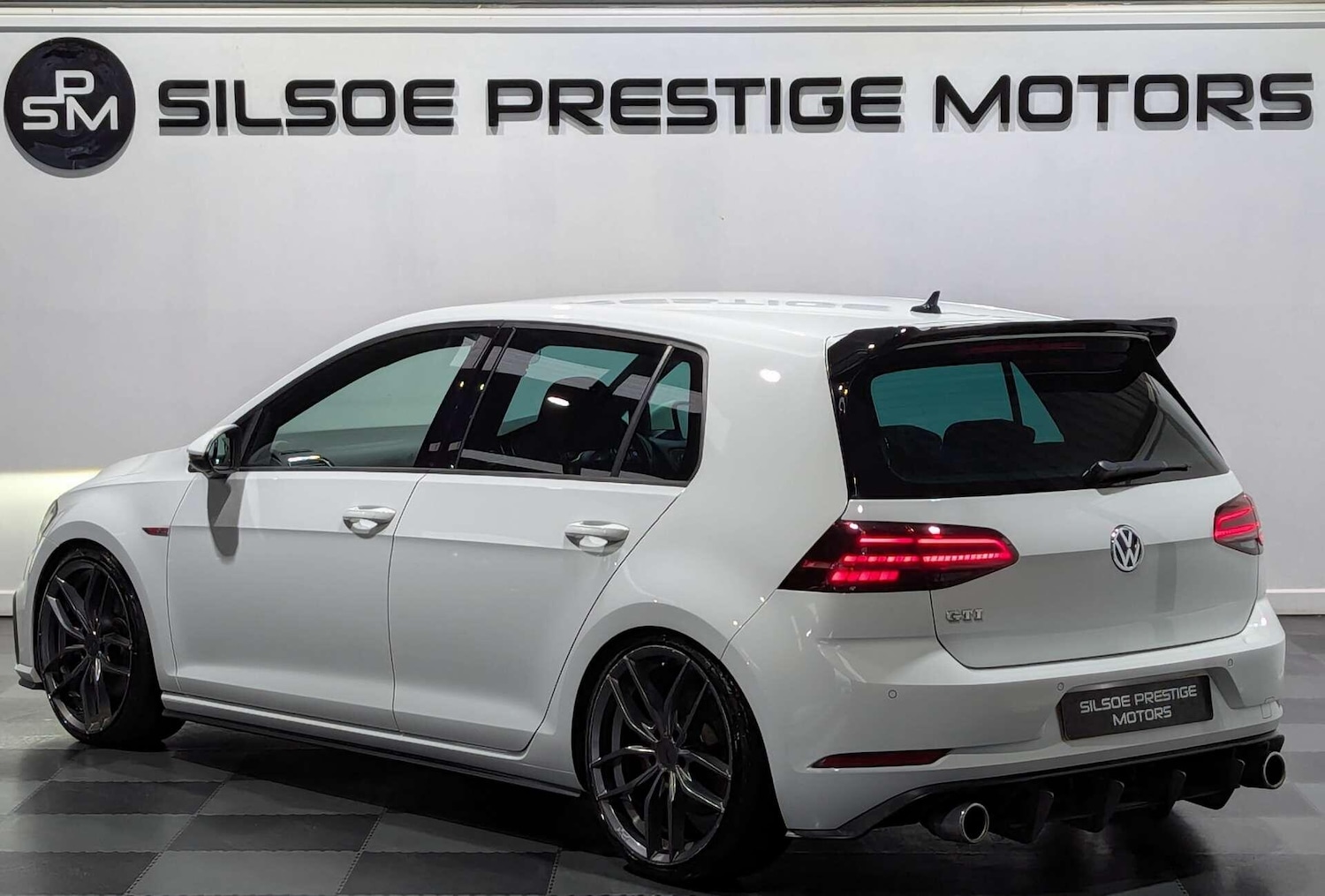 Used Volkswagen Golf 2018 for sale - 76925971: Photo 9