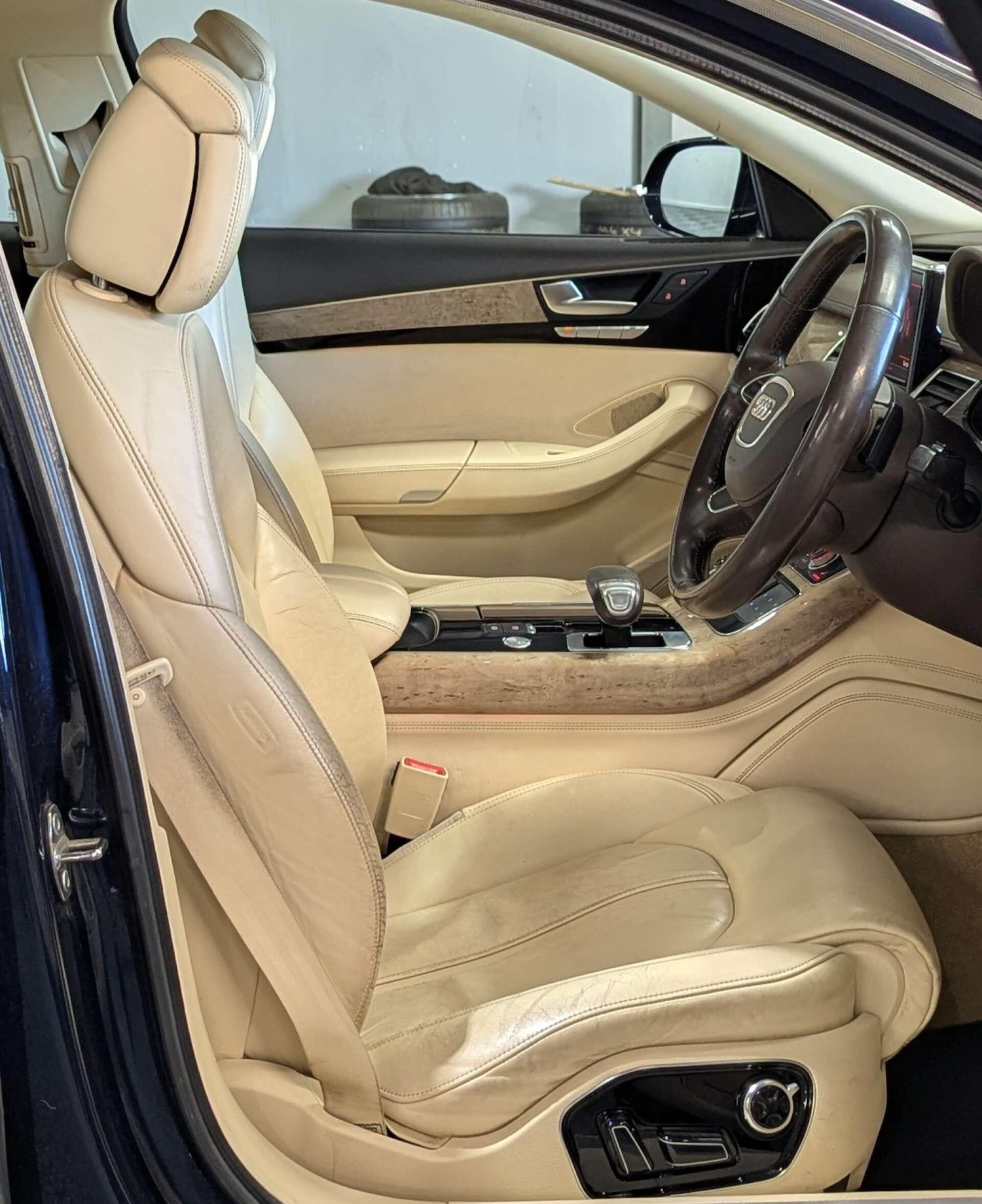 Used Audi A8 2011 for sale - 77574910: Photo 17