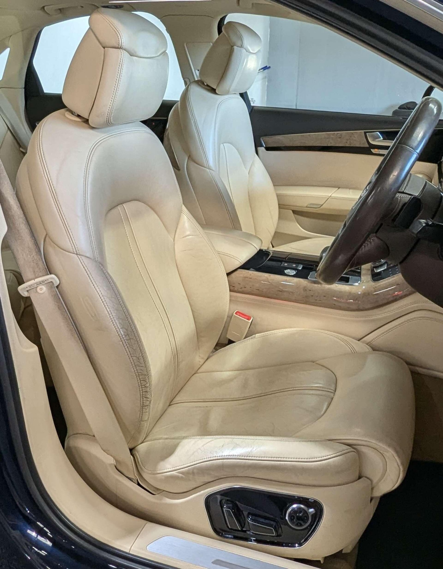 Used Audi A8 2011 for sale - 77574910: Photo 18